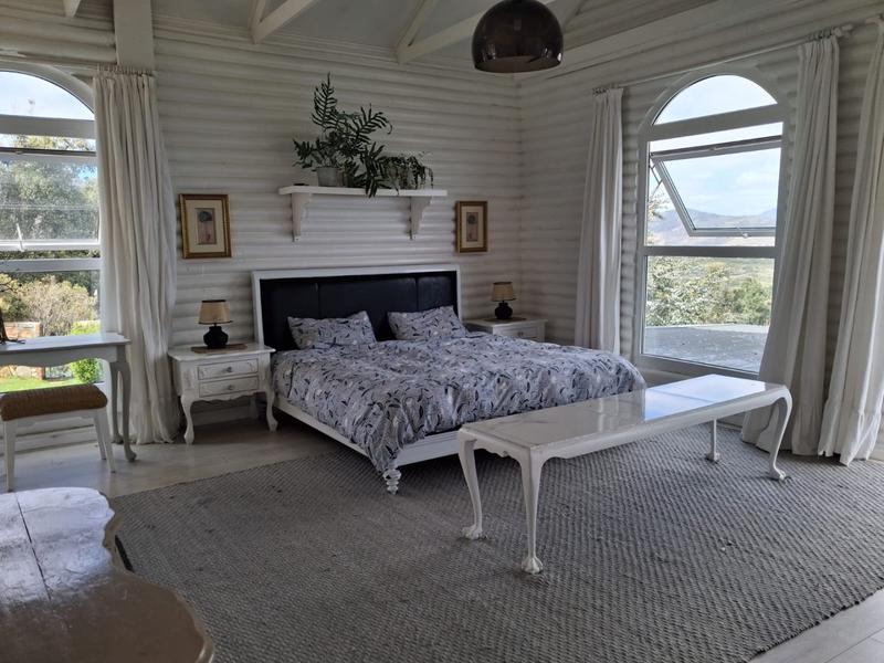 To Let 5 Bedroom Property for Rent in San Michel Western Cape